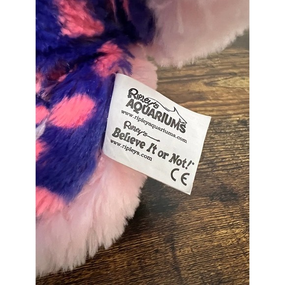 Ripley's Believe it‎ Or Not Aquarium Purple & Pink Spotted Octopus Plush - Picture 5 of 6